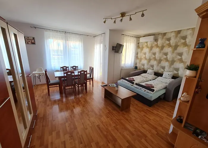Fischer 3 Apartment